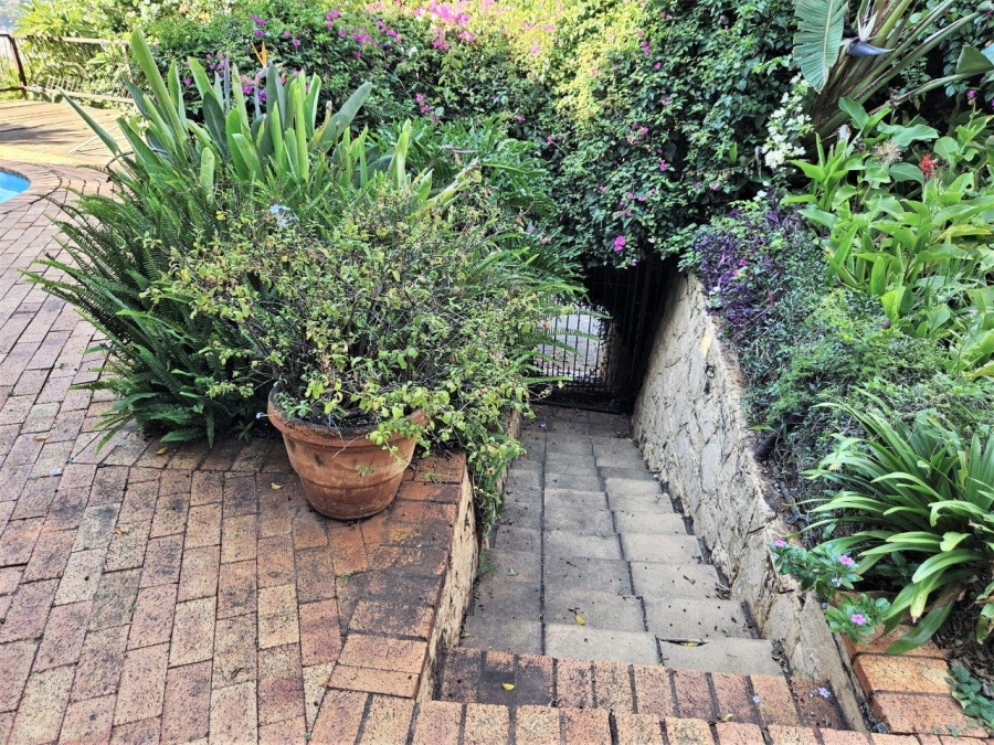 4 Bedroom Property for Sale in Kosmos North West